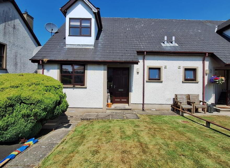 7 Prospect Court, Cushendall, Ballymena, BT44 0QN