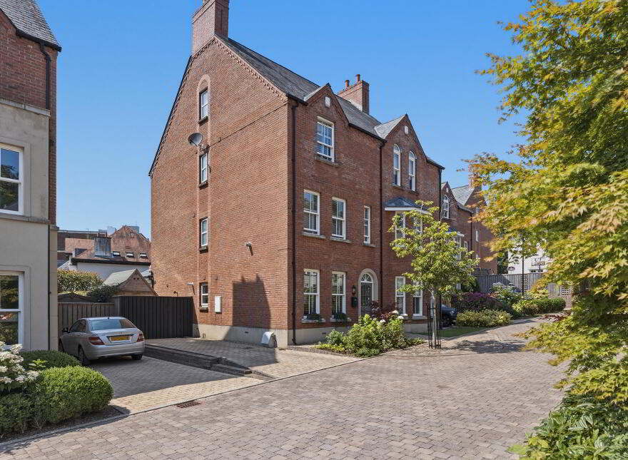 5 Danesfort Park Central, Stranmillis Road, Belfast, BT9 7RE