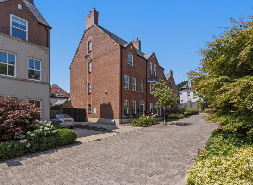 5 Danesfort Park Central, Stranmillis Road, Belfast, BT9 7RE