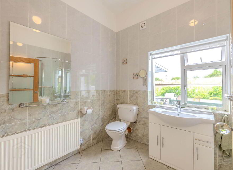 Lismacanigan Lower, Mountnugent, A82WA48