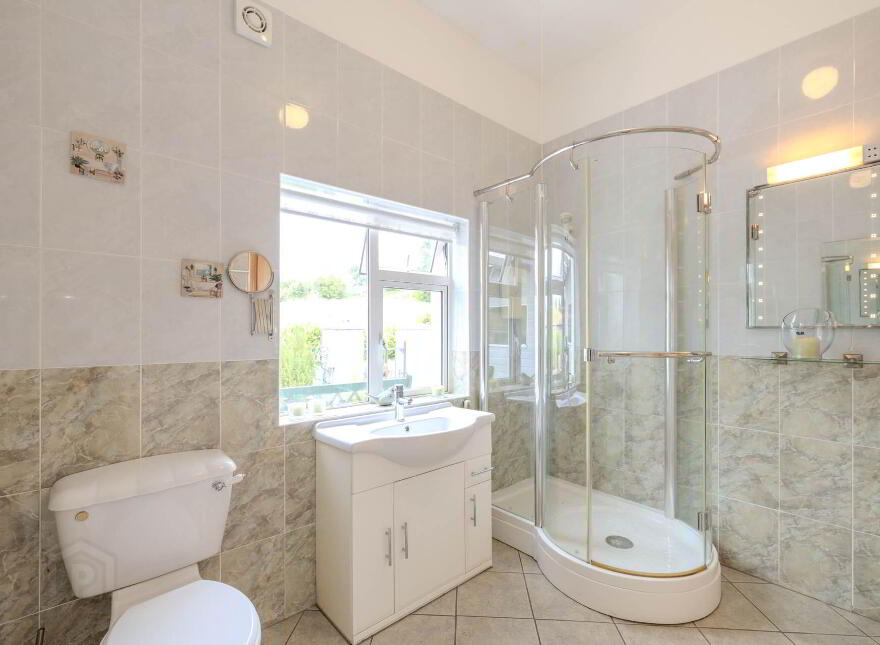 Lismacanigan Lower, Mountnugent, A82WA48