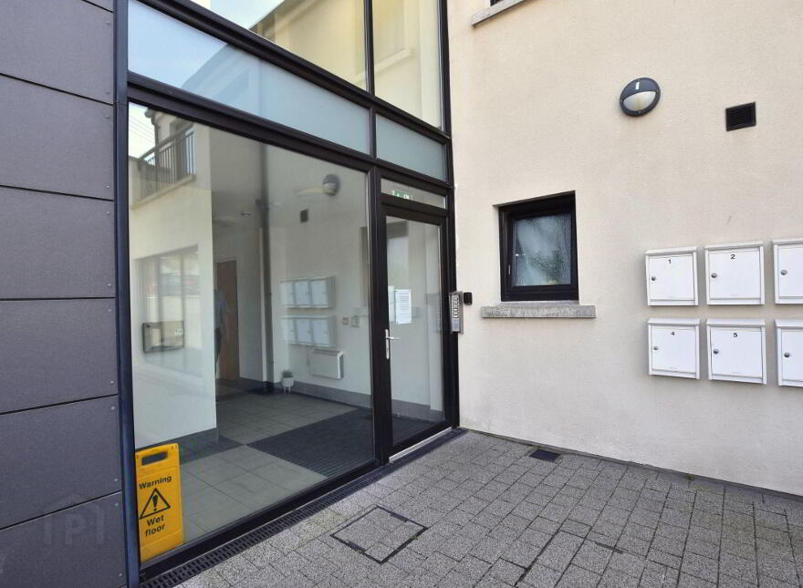 1 Queensway Mews, Lambeg, Lisburn, BT27 4RH