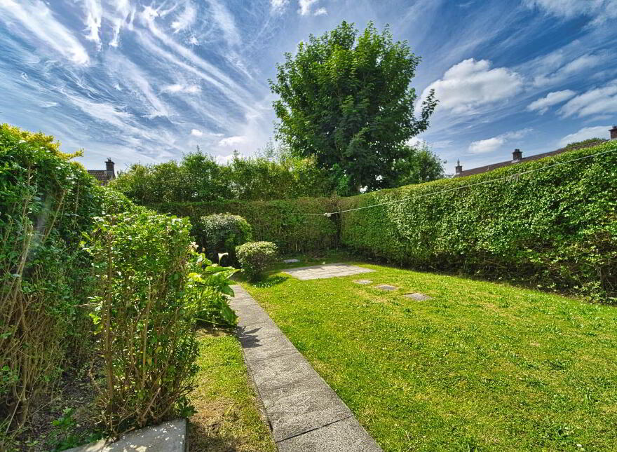 11 Rowan Drive, Dunmurry, Belfast, BT17 9PX