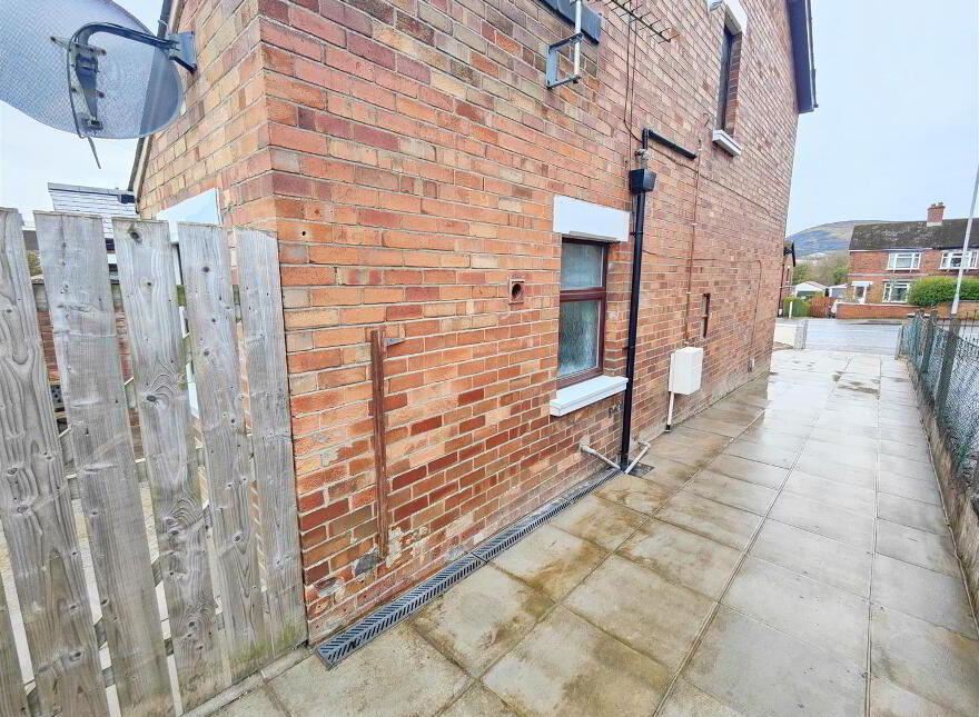 669 Oldpark Road, Belfast, BT14 6QY