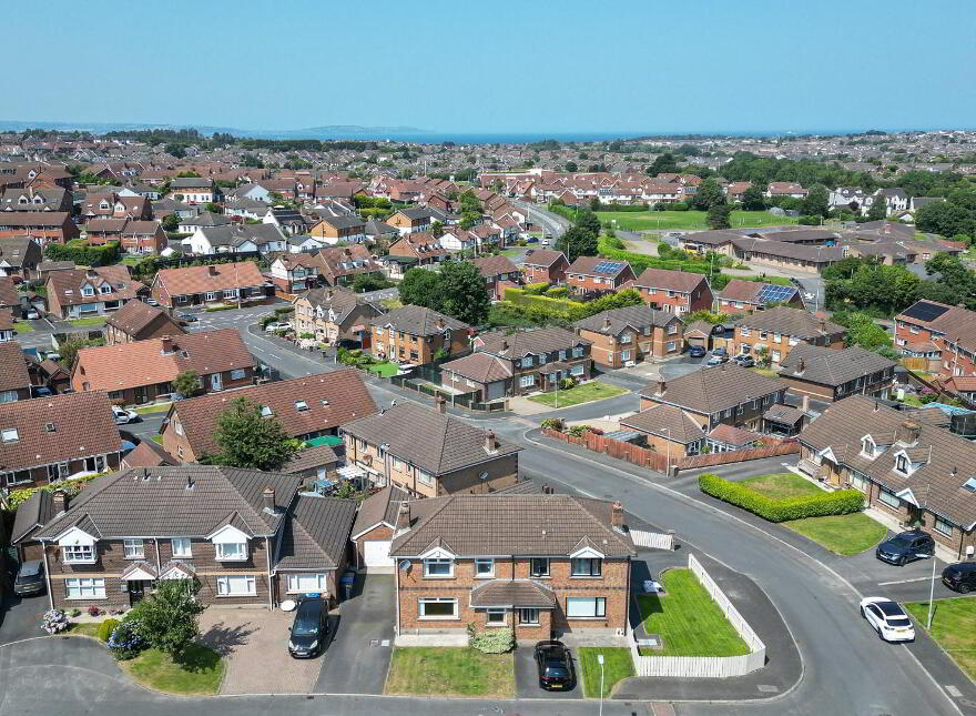 11 Stratford Gardens, Bangor, BT19 6ZH