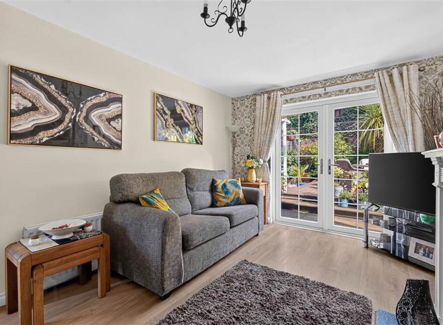 10 Baronscourt Gardens, Carryduff, Belfast, BT8 8EW