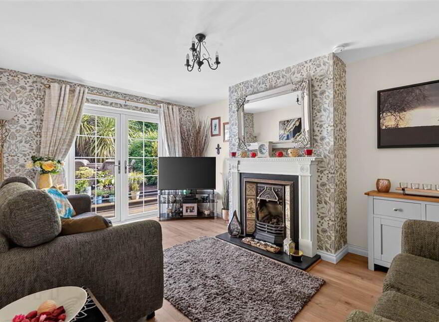 10 Baronscourt Gardens, Carryduff, Belfast, BT8 8EW