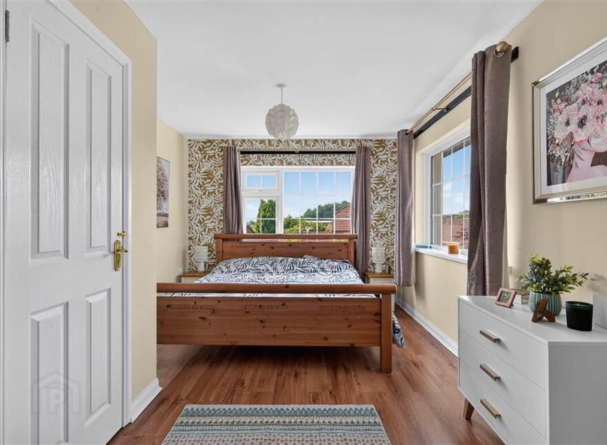 10 Baronscourt Gardens, Carryduff, Belfast, BT8 8EW