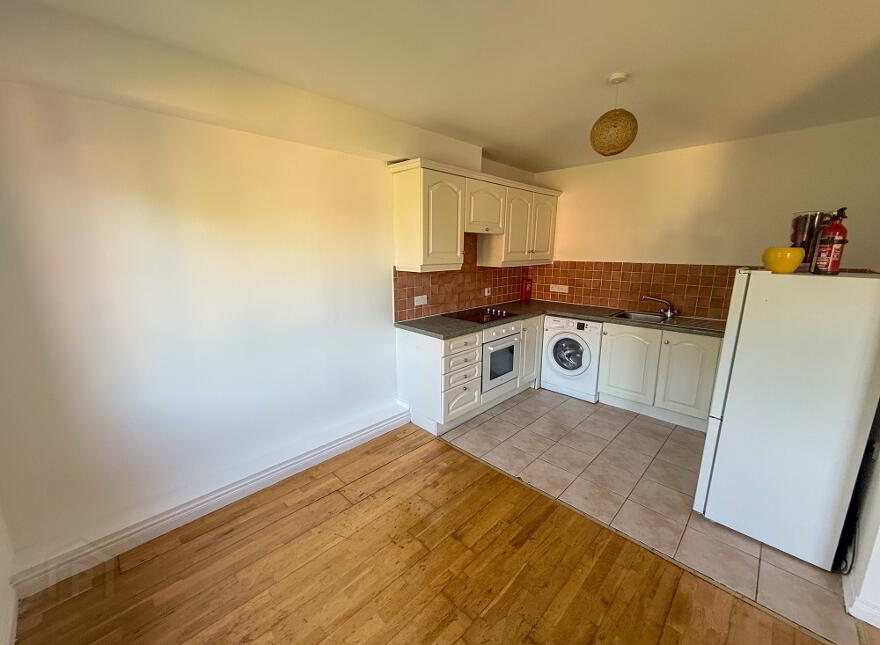 106 Riverside, Monaghan, H18YY01