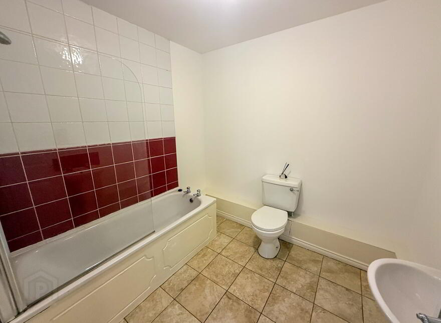 106 Riverside, Monaghan, H18YY01