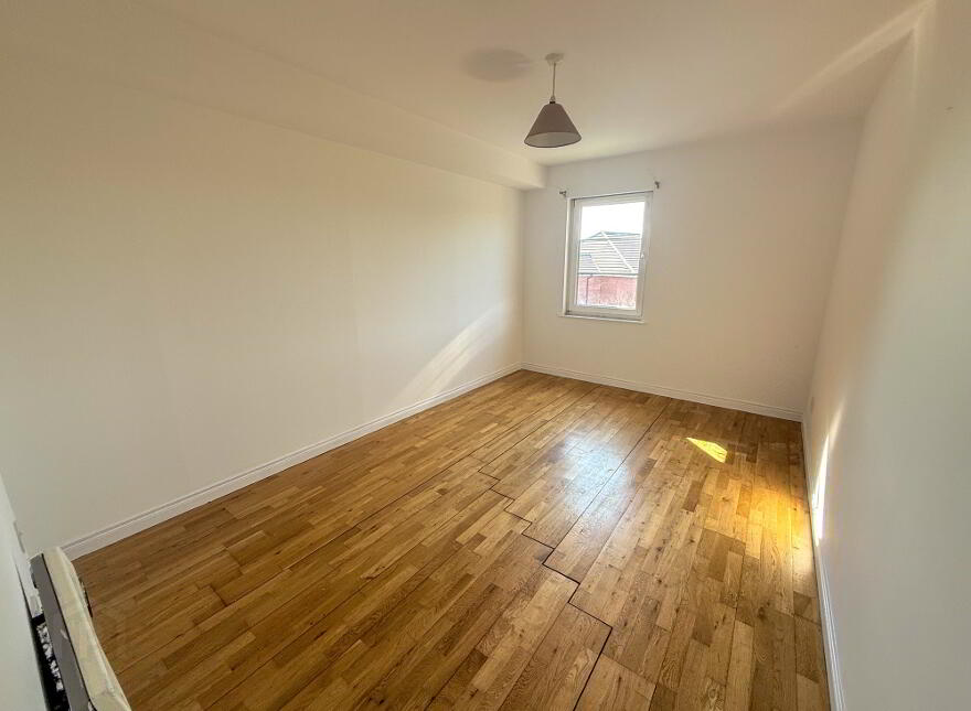 106 Riverside, Monaghan, H18YY01