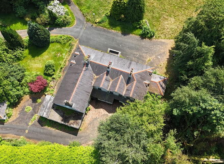 Loughmacrory Lodge, Loughmacrory Road, Loughmacrory, Omagh, BT79 9LG