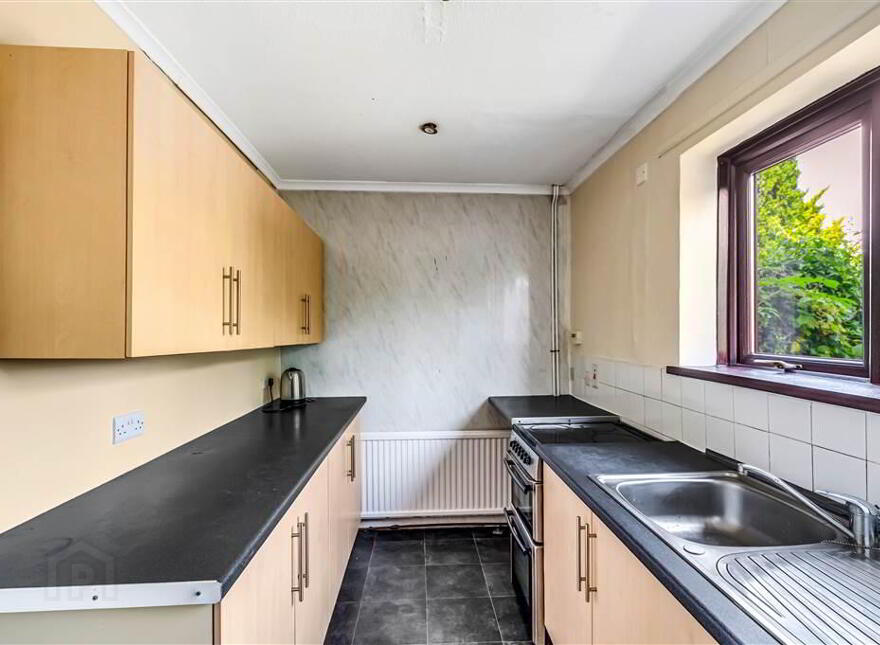 6 Kinbane Way, Finaghy, Belfast, BT10 0DN