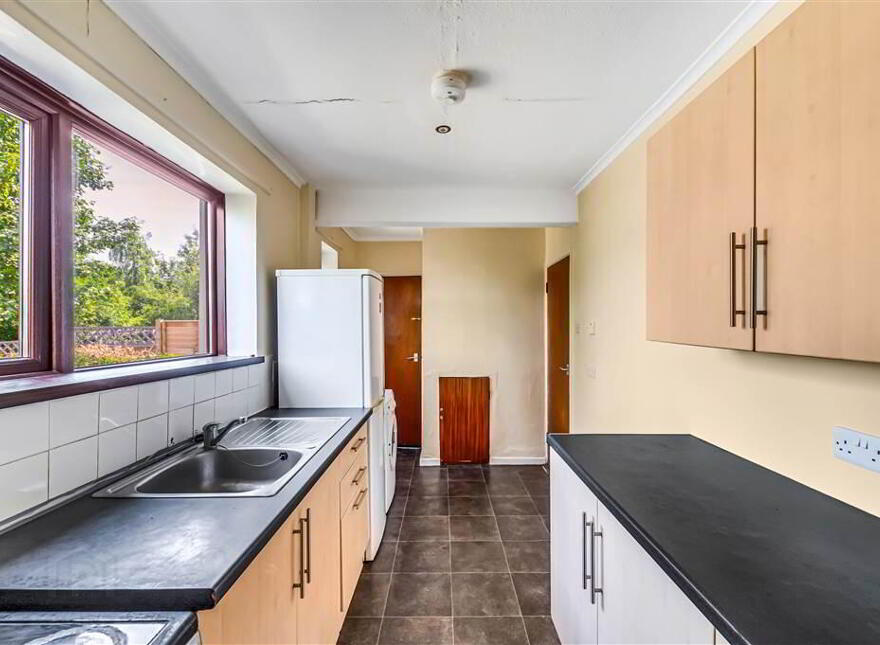 6 Kinbane Way, Finaghy, Belfast, BT10 0DN