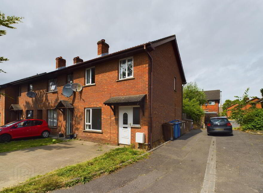 8 Hampton Parade, Sunnyside Street, Belfast, BT7 3EQ