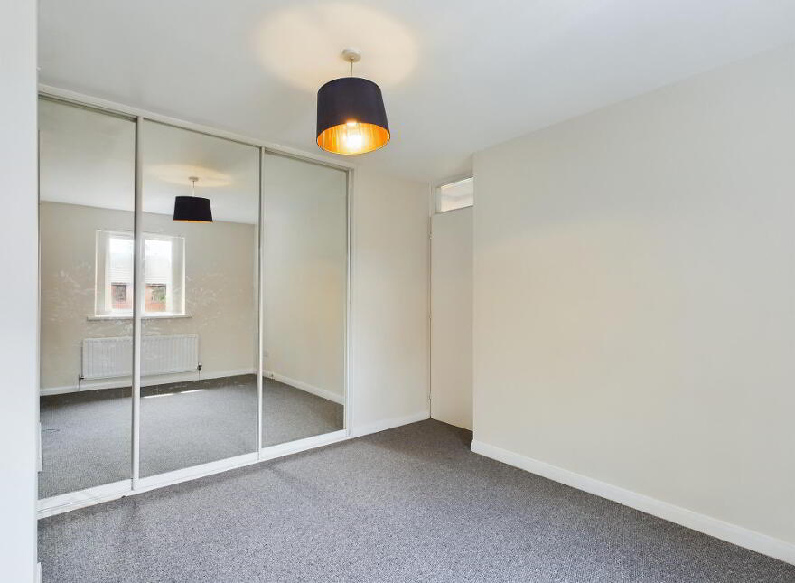 8 Hampton Parade, Sunnyside Street, Belfast, BT7 3EQ