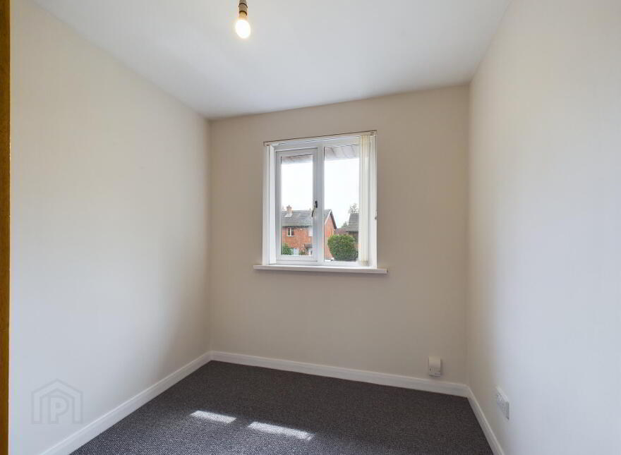 8 Hampton Parade, Sunnyside Street, Belfast, BT7 3EQ