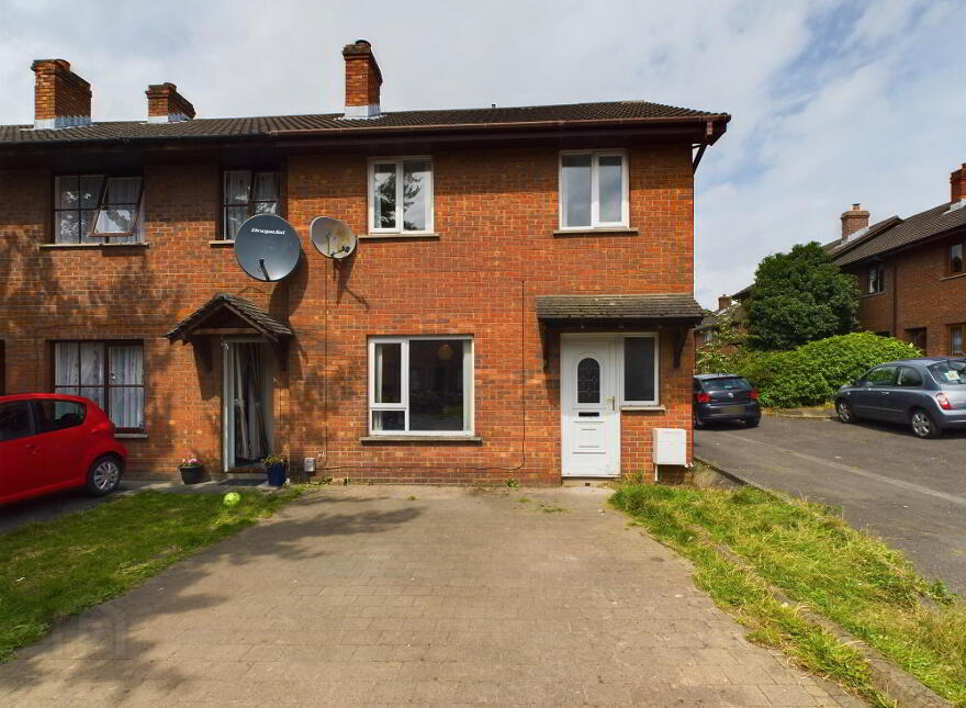 8 Hampton Parade, Sunnyside Street, Belfast, BT7 3EQ
