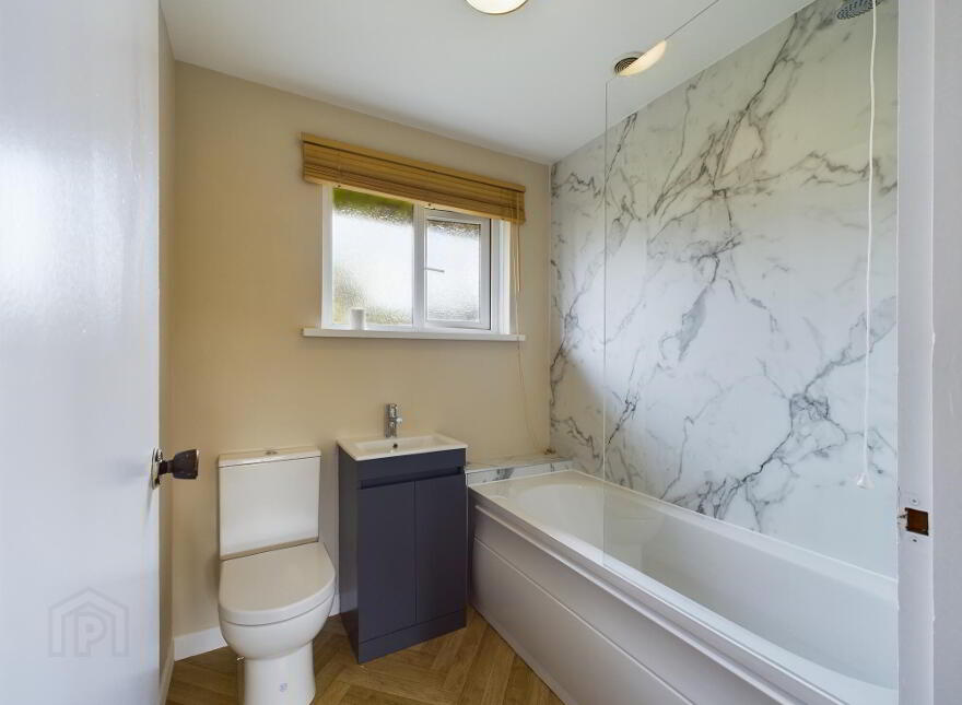 8 Hampton Parade, Sunnyside Street, Belfast, BT7 3EQ