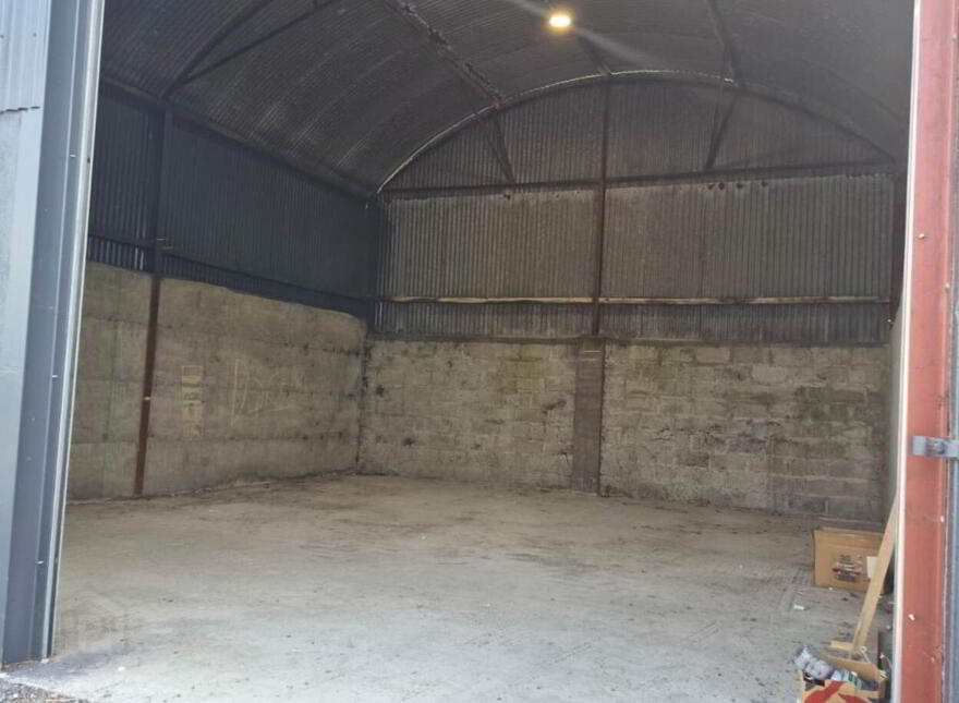 Commercial Yard & Outbuildings, Claregalway, H91W13C