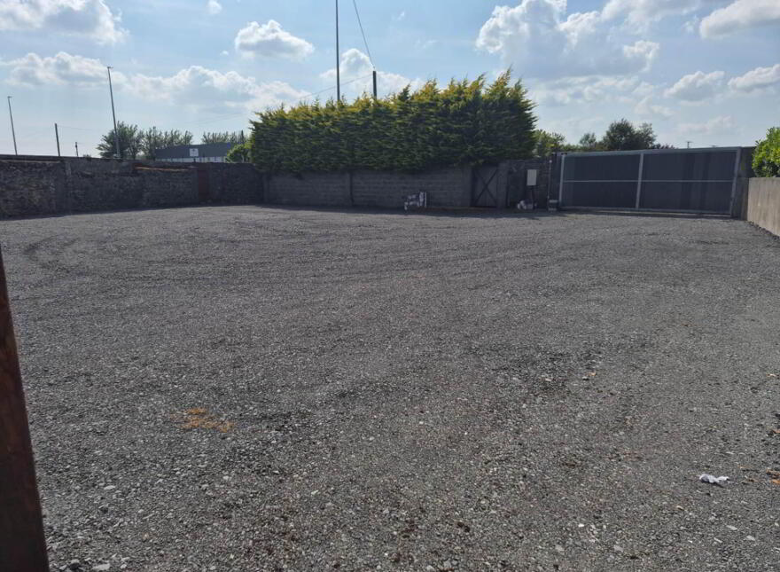 Commercial Yard & Outbuildings, Claregalway, H91W13C