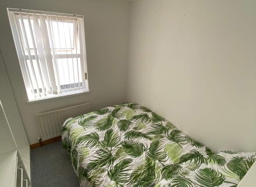 STUDENT LET 2025-26, 11a Garden Avenue, Portstewart, BT55 7AW