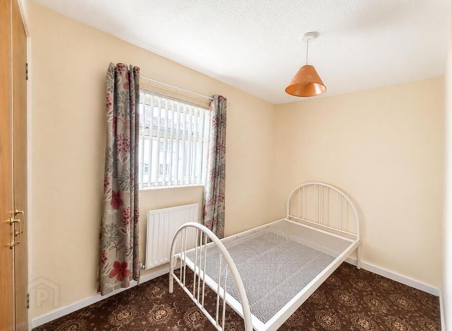8 Orr Park, Newtownstewart, Omagh, BT78 4BH