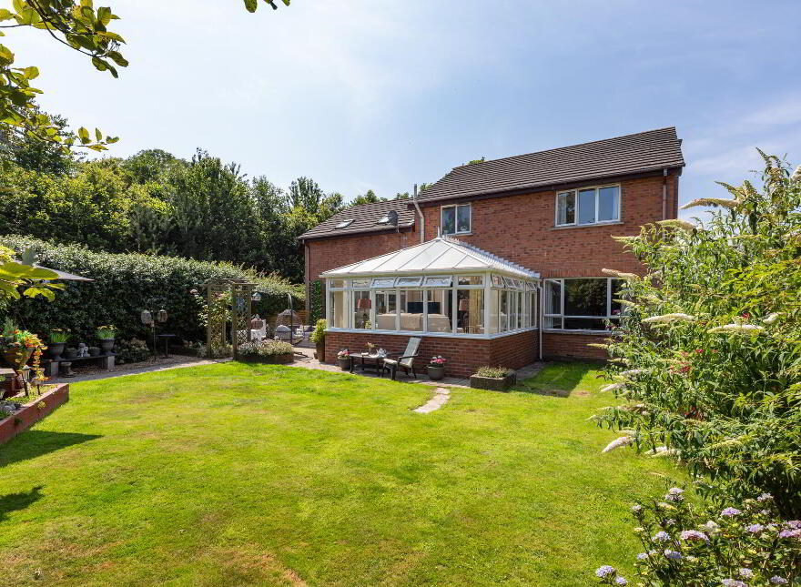 54 Chatsworth, Bangor, BT19 7WA