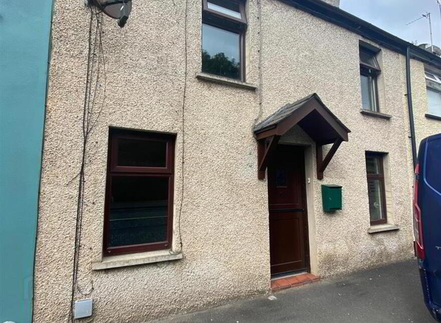 6 Mossvale Road, Dromore, BT25 1DQ