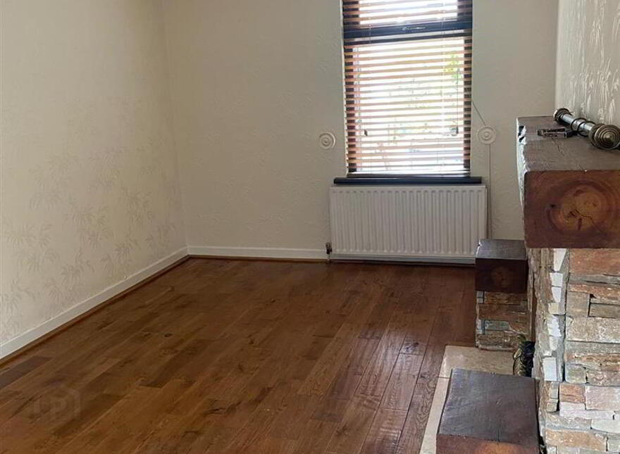 6 Mossvale Road, Dromore, BT25 1DQ
