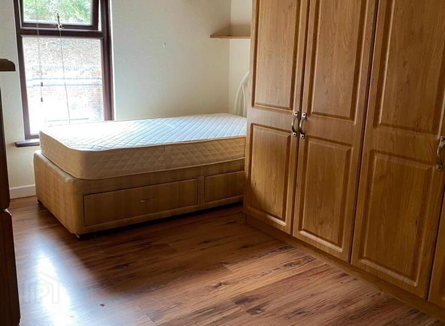 6 Mossvale Road, Dromore, BT25 1DQ