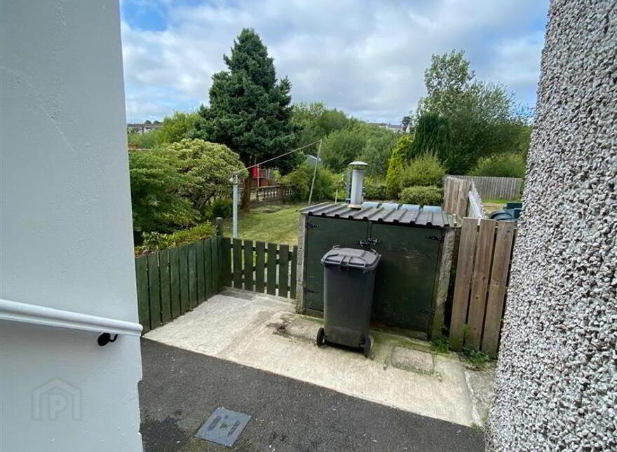 6 Mossvale Road, Dromore, BT25 1DQ
