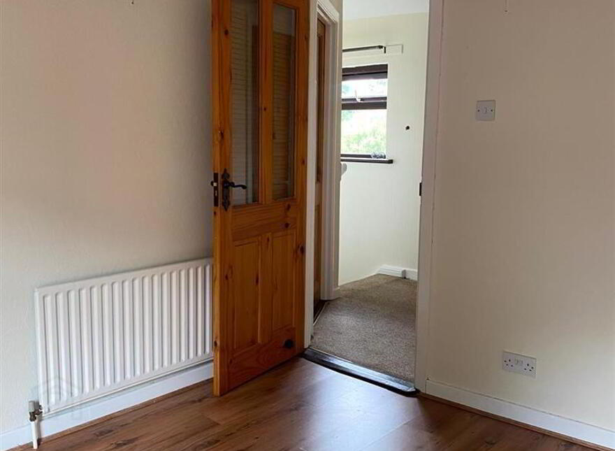 6 Mossvale Road, Dromore, BT25 1DQ