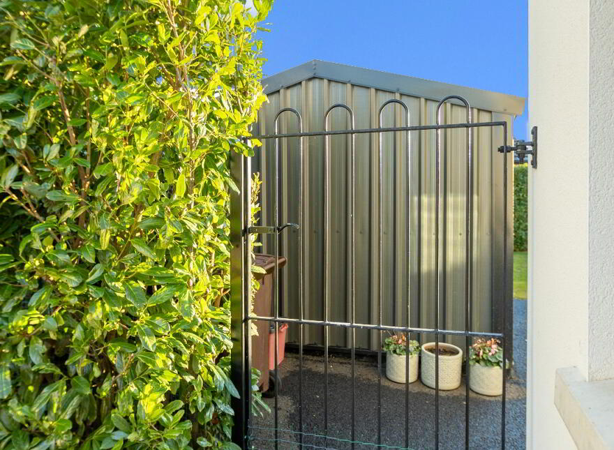 35 Castlegate, Galgorm, Ballymena, BT42 1SD