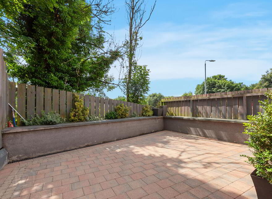 4 Wolfhill Manor, Belfast, BT14 8DE