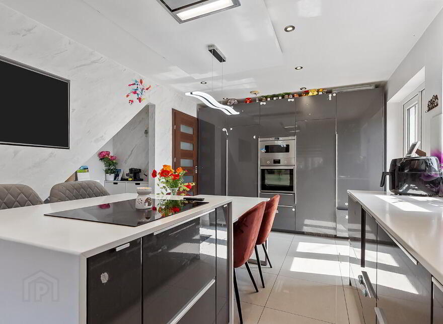 4 Wolfhill Manor, Belfast, BT14 8DE