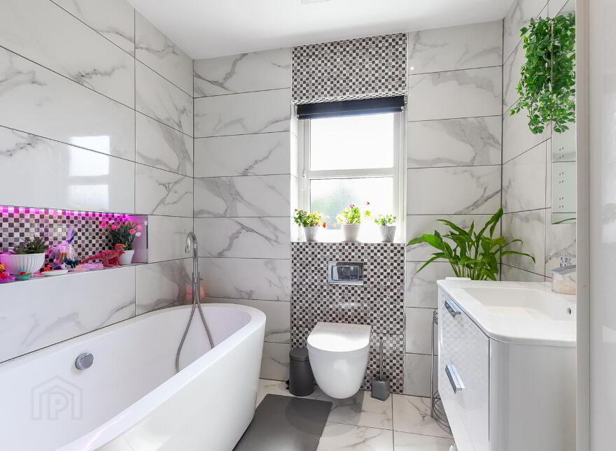 4 Wolfhill Manor, Belfast, BT14 8DE