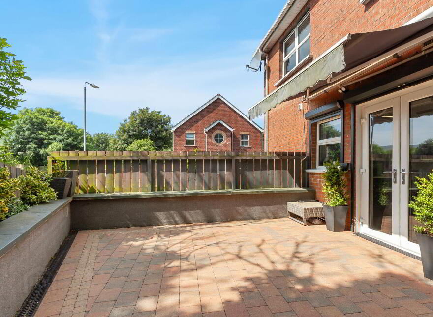 4 Wolfhill Manor, Belfast, BT14 8DE