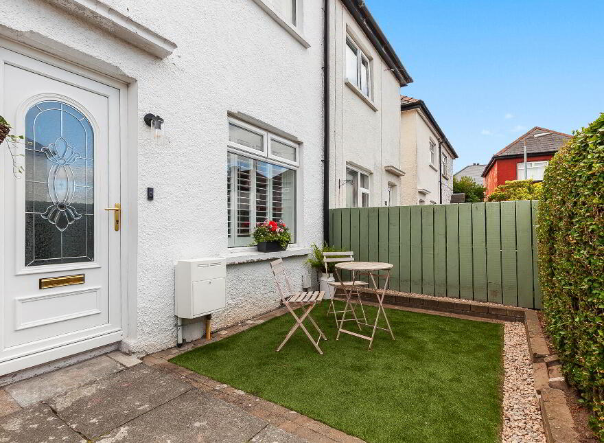 44 Dunraven Crescent, Belfast, BT5 5LE