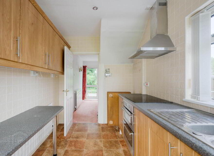 80 Glen Road, Castlereagh, Belfast, BT5 7LU