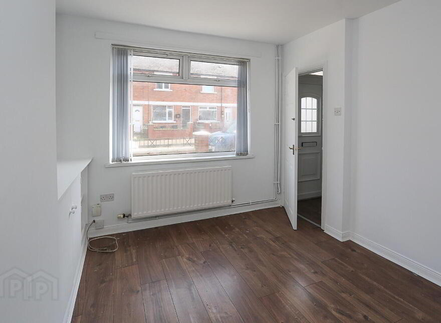 16 Empire Parade, Belfast, BT12 6GN