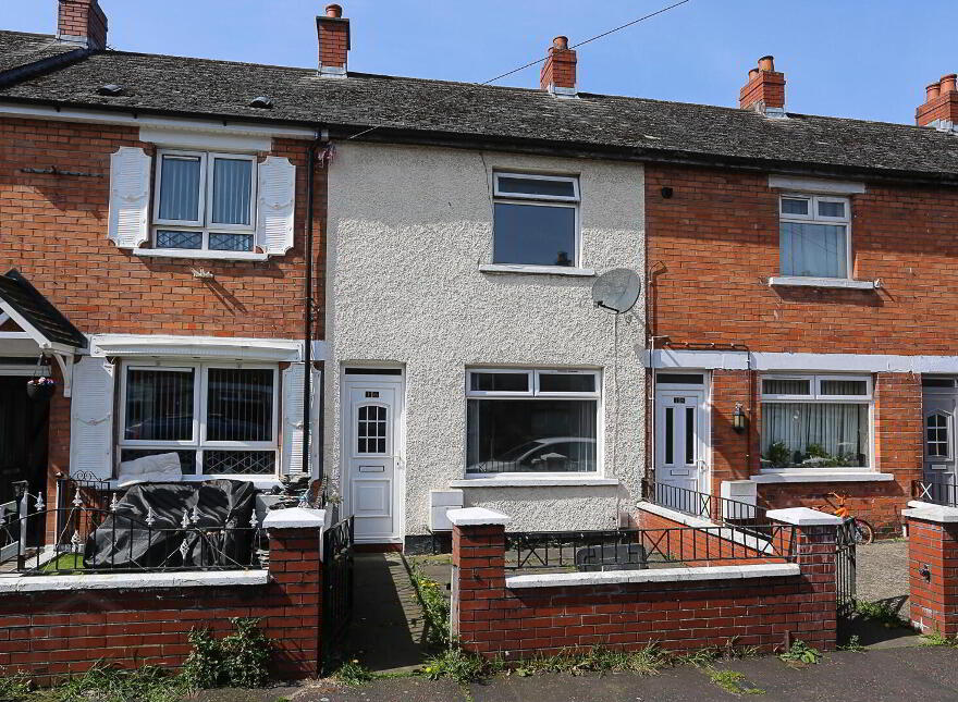 16 Empire Parade, Belfast, BT12 6GN