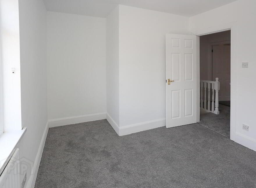 16 Empire Parade, Belfast, BT12 6GN