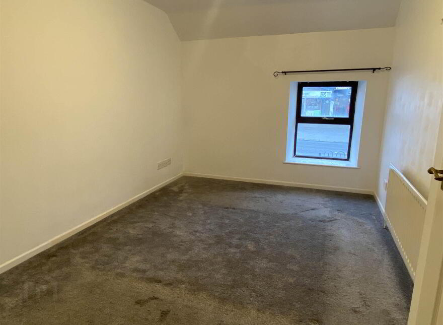 14 Killyleagh Street, Crossgar, BT30 9DQ