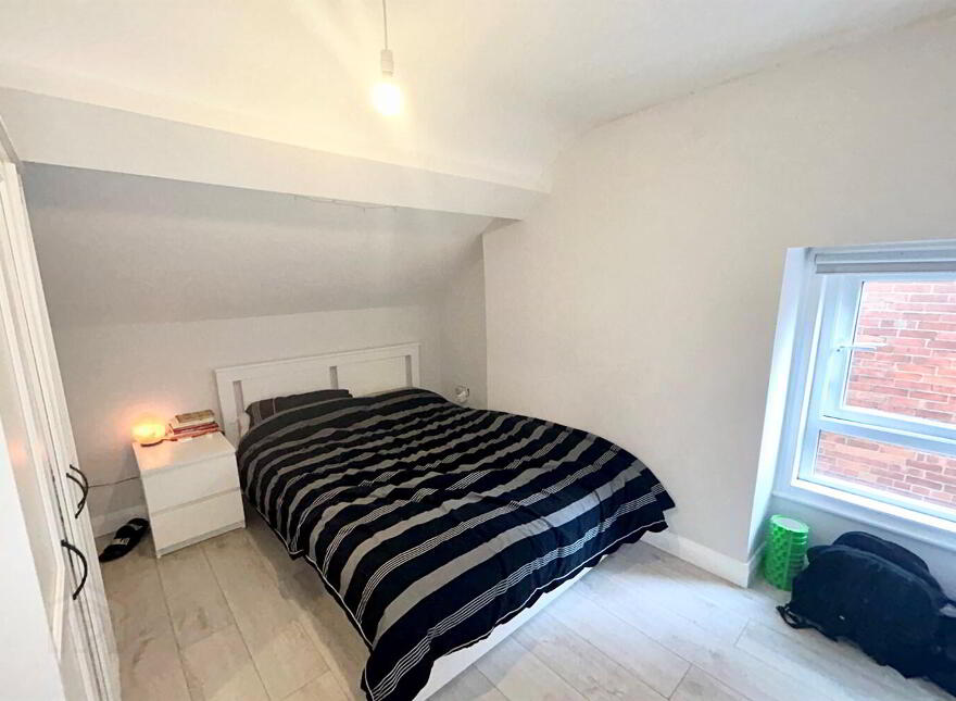 Apt 2, 15 Camden Street, Belfast, BT9 6AT