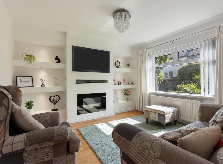 190 Carnmoney Road, Newtownabbey, BT36 6JX