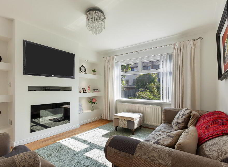 190 Carnmoney Road, Newtownabbey, BT36 6JX