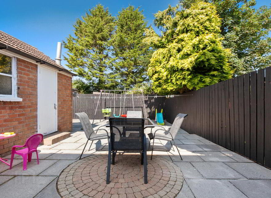 190 Carnmoney Road, Newtownabbey, BT36 6JX