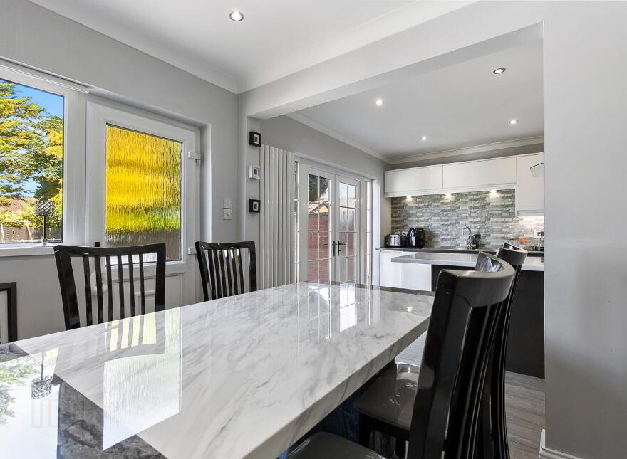190 Carnmoney Road, Newtownabbey, BT36 6JX