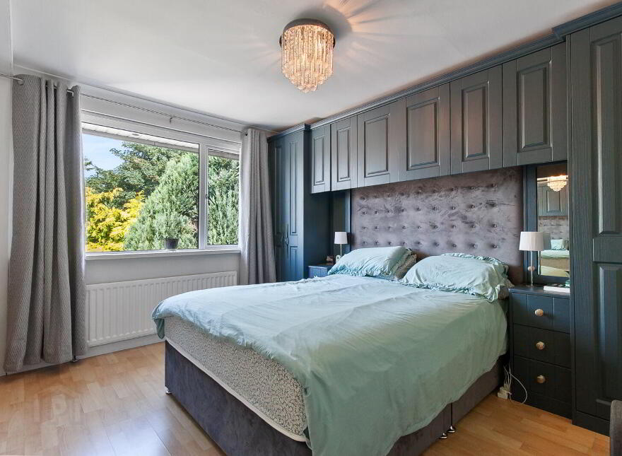 190 Carnmoney Road, Newtownabbey, BT36 6JX
